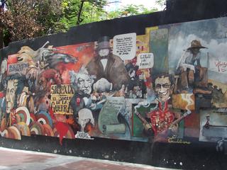 Une muraille dans les rues de Caracas
